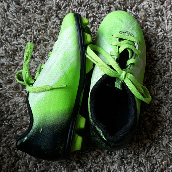 #539Umbro soccer cleats. Size:11K - Picture 5 of 8